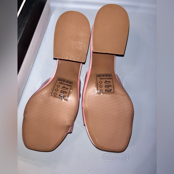 Qupid High Heels - Picture 3 of 4